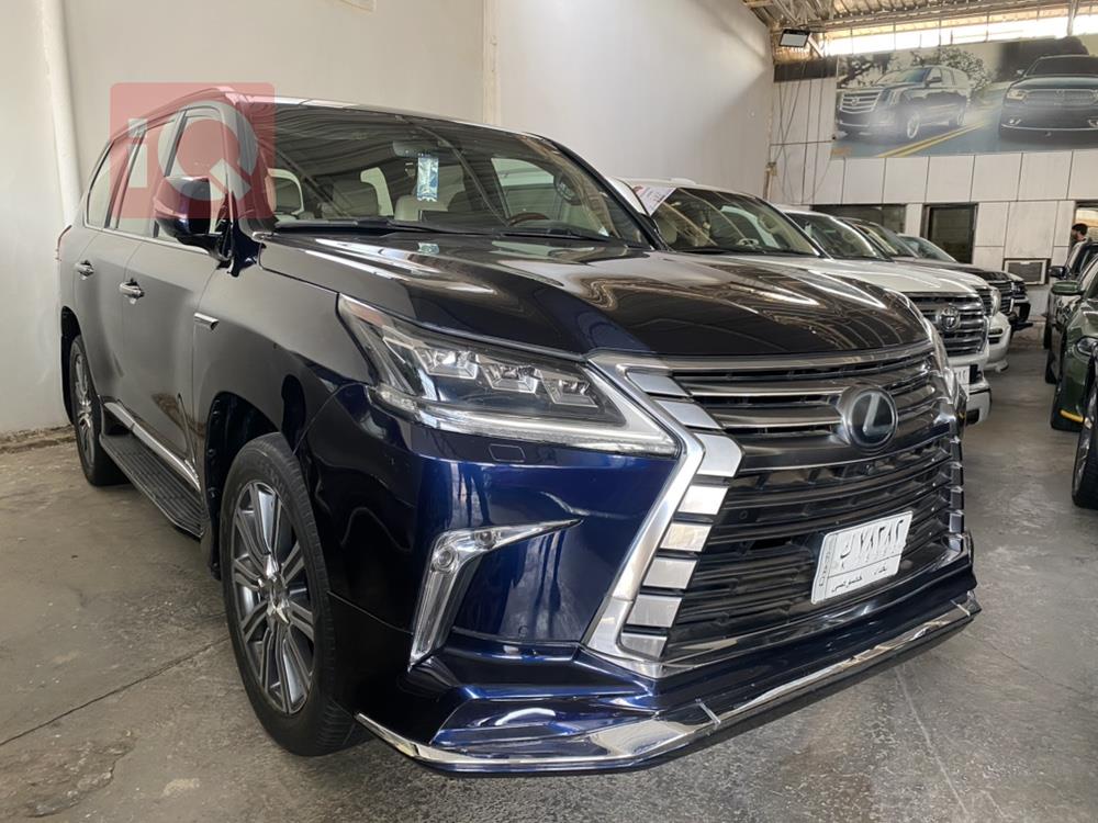 Lexus LX